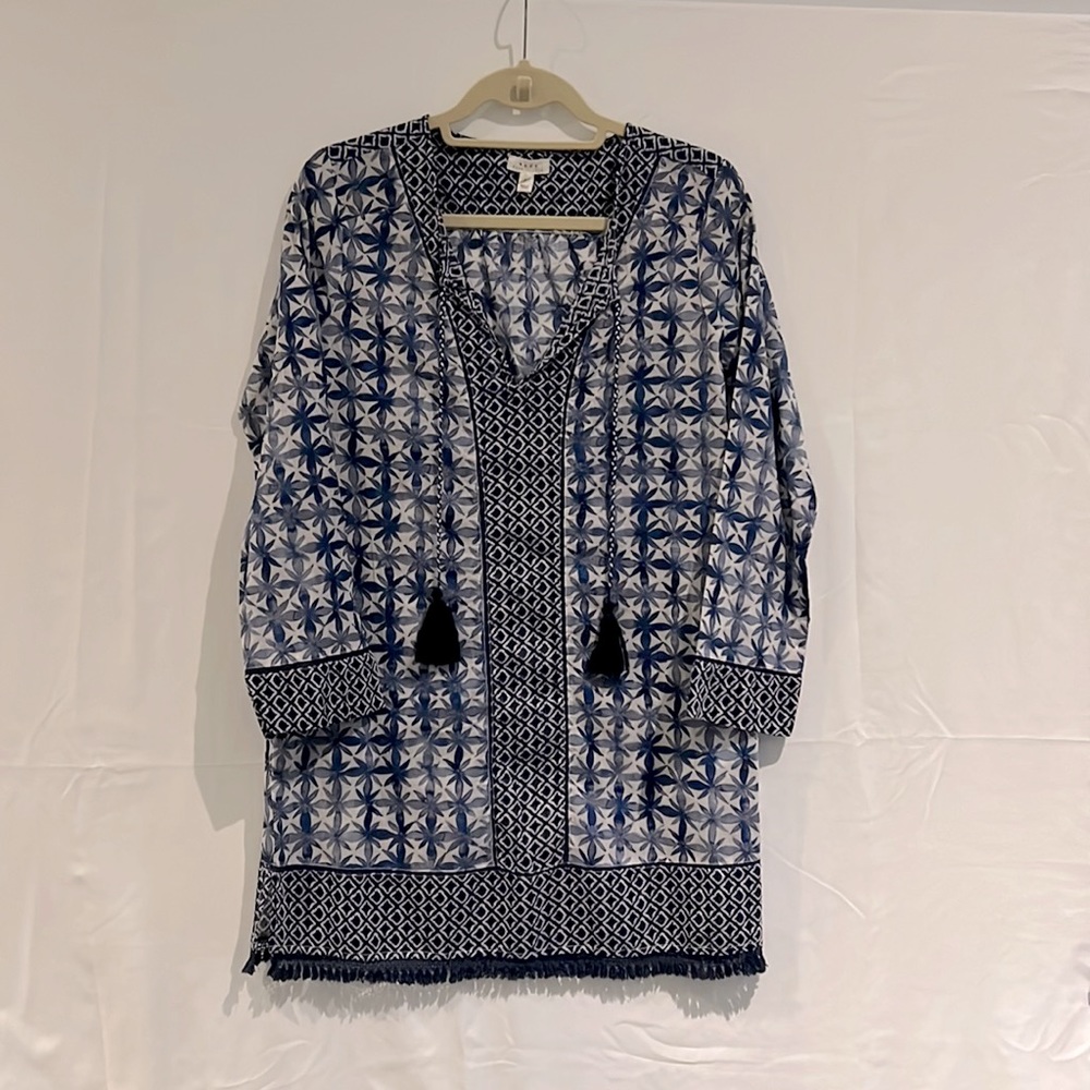 Soft Joie Dress/Tunic, blue/white batik print w/tassels/mini fringe on bottom M